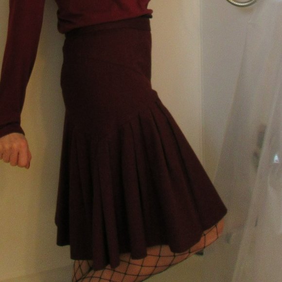 Necessary Objects Deep Red Skirt, size M - Picture 10 of 11